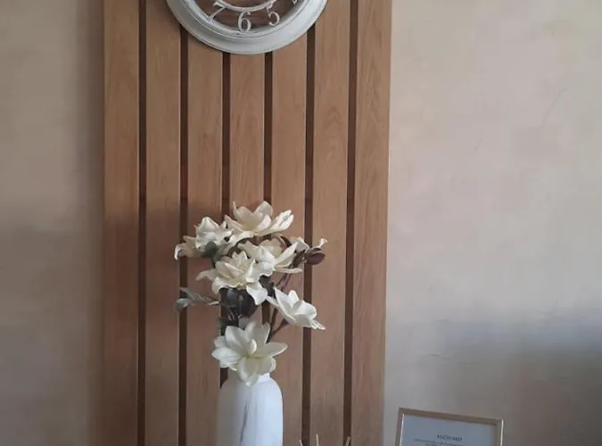 Ljiljana Lux 公寓 松博尔