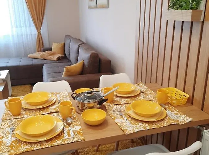 Ljiljana Lux * 松博尔